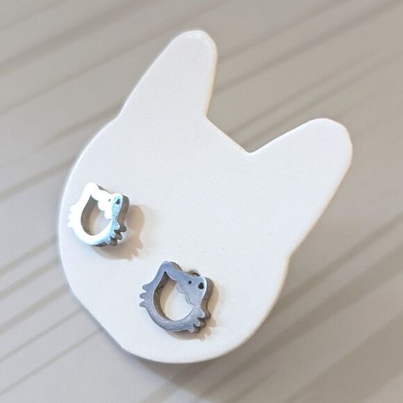 Kitty Iconic Cat Face Shaped Minimalist Dainty Silver Stud Earrings - Picture 2 of 7